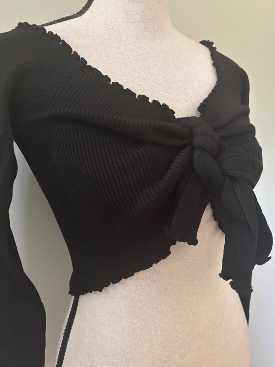privy Sweaters - Privy Black Ribbed Tie-Front Crop Top Large NWT